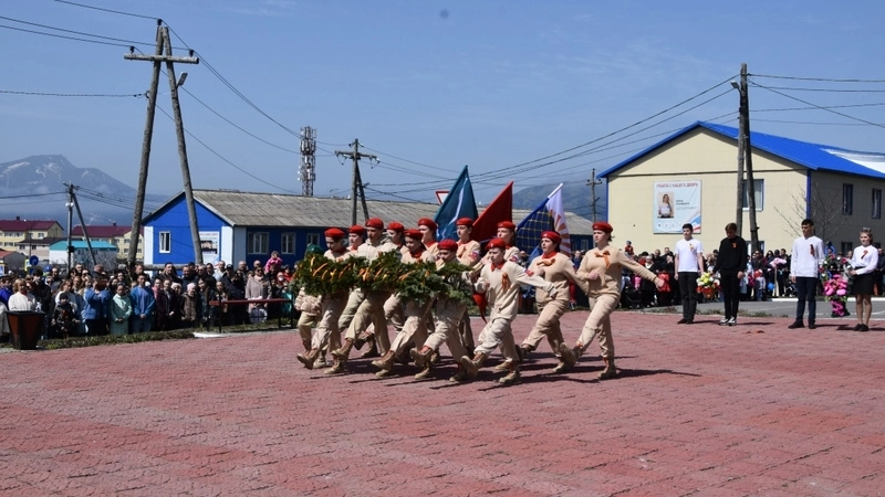 Память героев Победы на Курилах почтили митингами