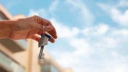 Мошенница сдала несуществующую квартиру жителю Южно-Сахалинска  