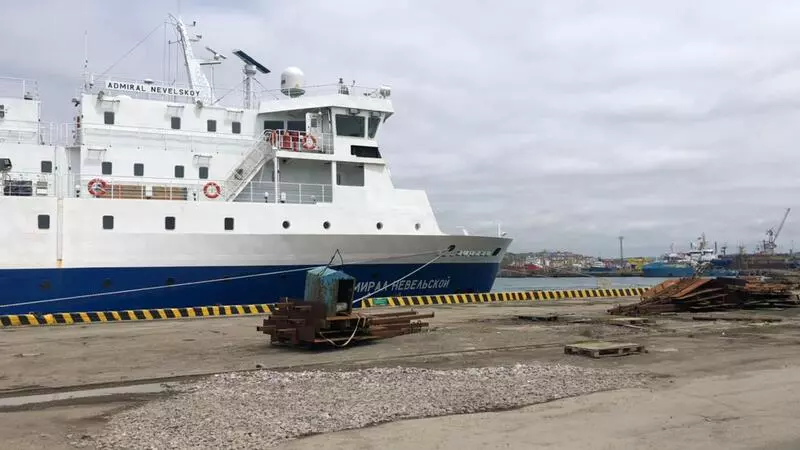 «Адмирал Невельской» вышел в первый пассажирский рейс