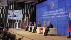 Писатель с Сахалина подчеркнул важность совместной работы чиновников в условиях СВО