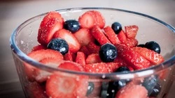 Жительница Сахалина получила грант для ягодной фермы на ДВ-гектаре