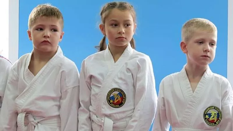 Нормативы ГТО выполнили подрастающие сахалинские рукопашники