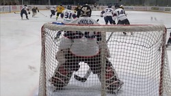 Хоккей 50+: в Южно-Сахалинске стартовал чемпионат Ночной хоккейной лиги