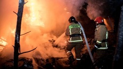 Деревянное строение вспыхнуло на острове Южном в Поронайске