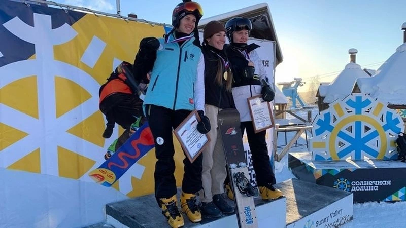 София Надыршина завоевала две медали на Кубке России по сноуборду