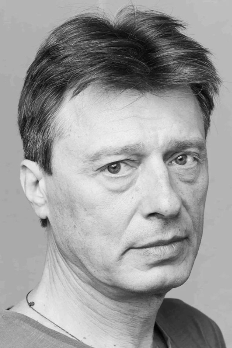 Актер из «Молодежки» Анатолий Лобоцкий скончался в возрасте 66 лет