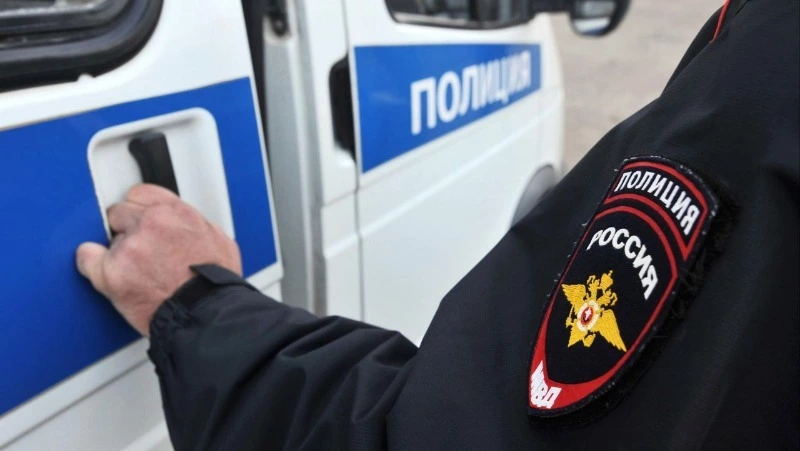 Подростка подозревают в краже гироскутера из контейнера в Корсаковском районе