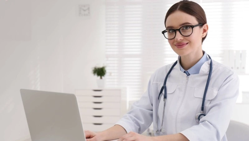 Свыше 5 тысяч работников сферы здравоохранения Сахалинской области получают социальную выплату