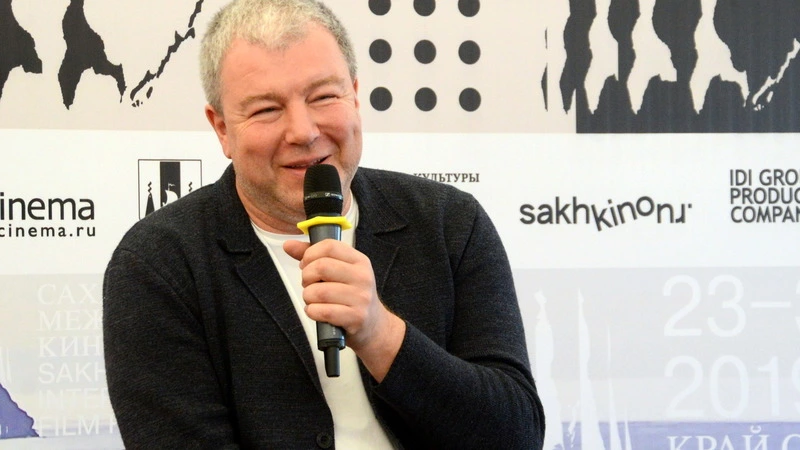 Актер Александр Робак рассказал, как пережил пожар в Южно-Сахалинске