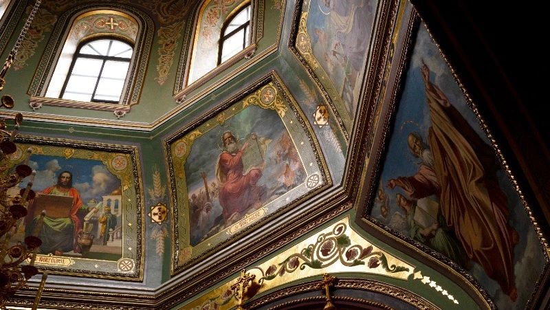 Церковный праздник 18 января 2026: традиции, строгие запреты и народные приметы дня