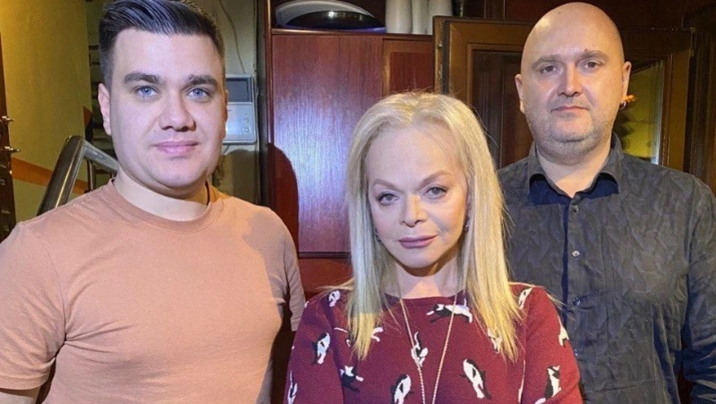 Артист сахалинского Чехов-центра выпустил песню с Ларисой Долиной