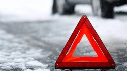 Женщина получила травмы в ДТП с участием молодых водителей на Сахалине