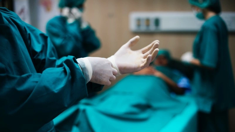 В Кузбассе пальцы мужчины «склеились» в единую массу после страшного ожога