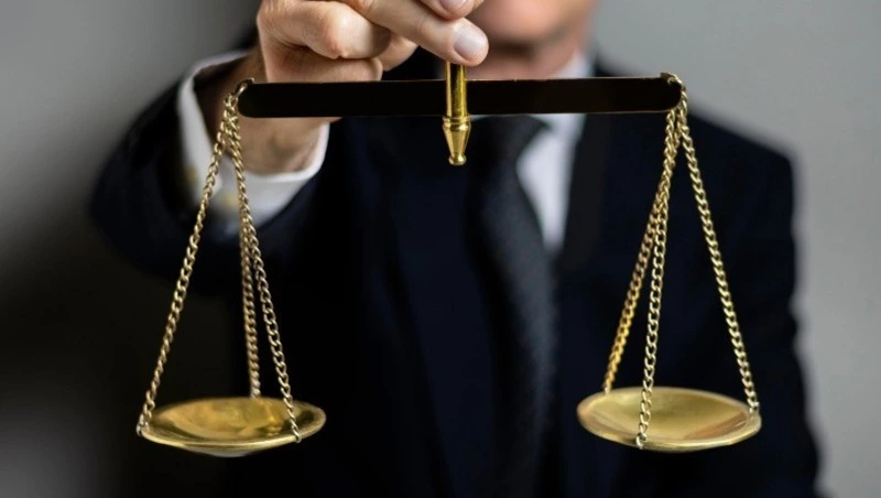 Юный сахалинец ответит в суде за планы заработать на «закладках»