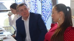 Губернатор обсудил с мамами поддержку семей в проекте «Счастливое материнство»