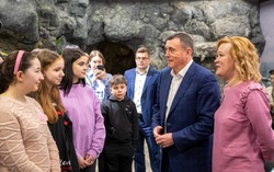 «Настоящий храм истории»: школьники Сахалина поехали на необычную экскурсию