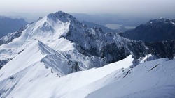МЧС предупредило о риске схода лавин в 10 районах Сахалинской области 24 и 25 января