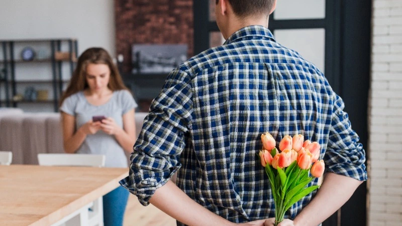 День, когда мужчины становятся флористами, или К чему пришла Клара Цеткин?