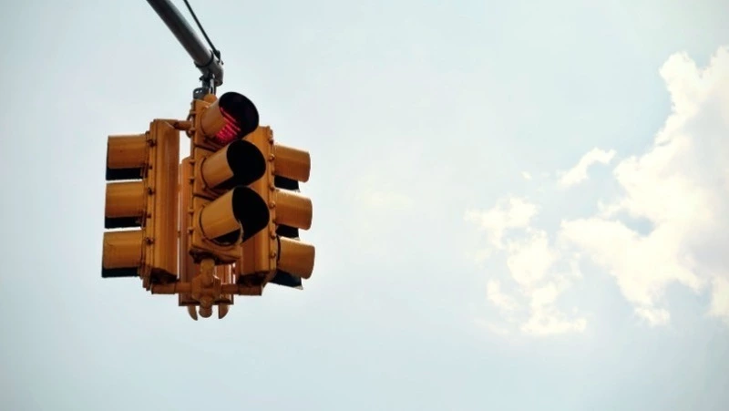 Работу светофоров восстановили на улицах Южно-Сахалинска после утреннего сбоя