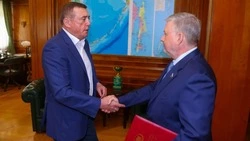 Валерий Лимаренко и Георгий Карлов обсудили итоги работы Госдумы для Сахалинской области