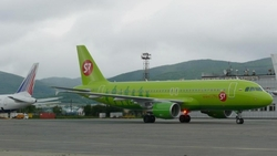 Улететь из Южно-Сахалинска во Владивосток предлагают за 200 рублей. Для этого нужен ребенок