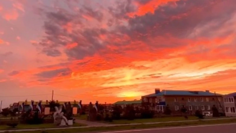 Жители Курил восхитились невероятным закатом 30 августа