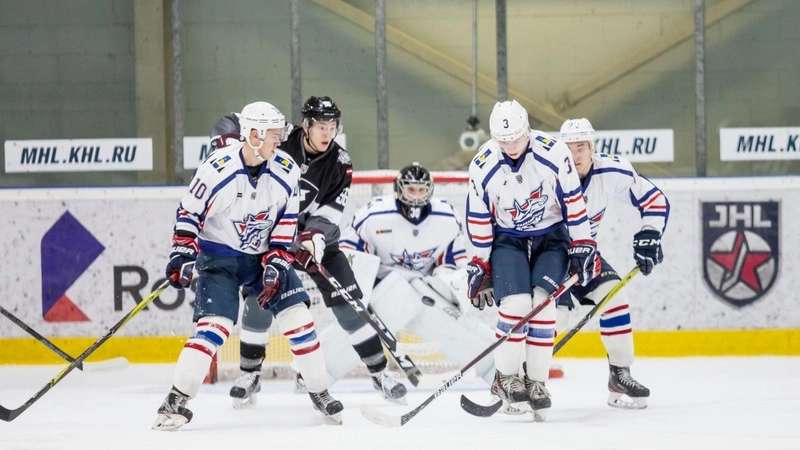 «Сахалинские акулы» начали выездную серию с поражения в Латвии