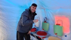 Дмитрий Дюжев прилетел на остров Шумшу для съемок в фильме