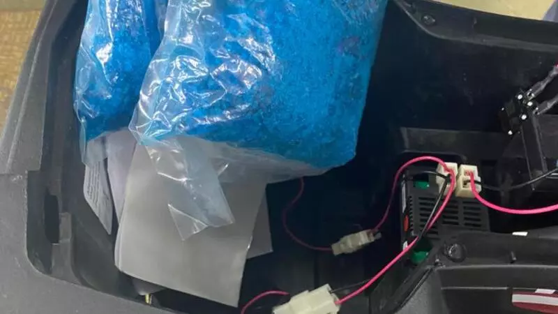 Житель материка провез в детской игрушке наркотики на Сахалин