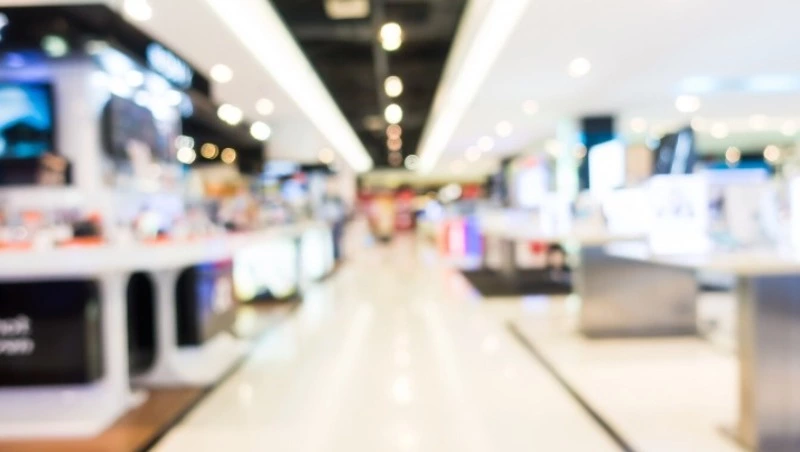 Жители Углегорска в погоне за спиртным вскрыли магазин бытовой техники