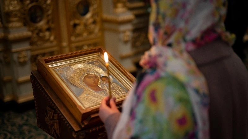 Церковный праздник 7 декабря 2025: традиции, строгие запреты и народные приметы дня