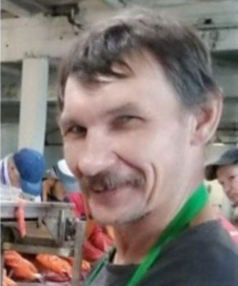 Мужчина с усами и тату «Саня» из Приморского края пропал на Сахалине