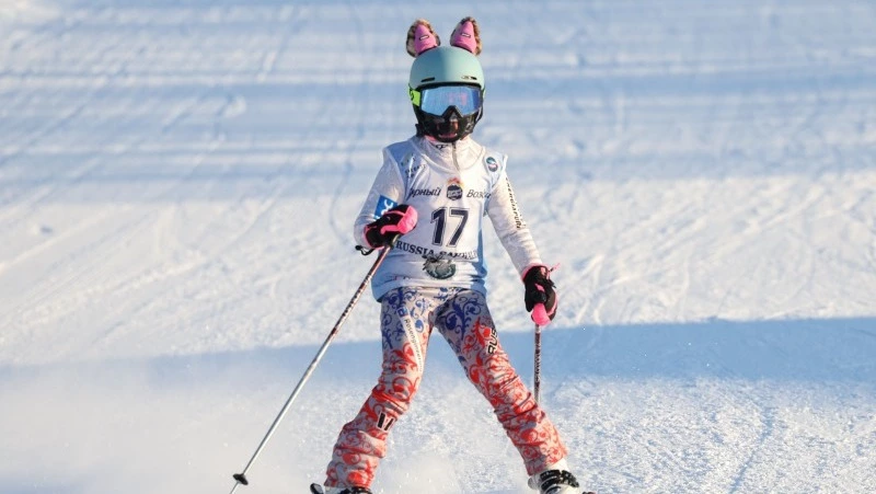 Юные горнолыжники приняли участие в соревнованиях на Сахалине 