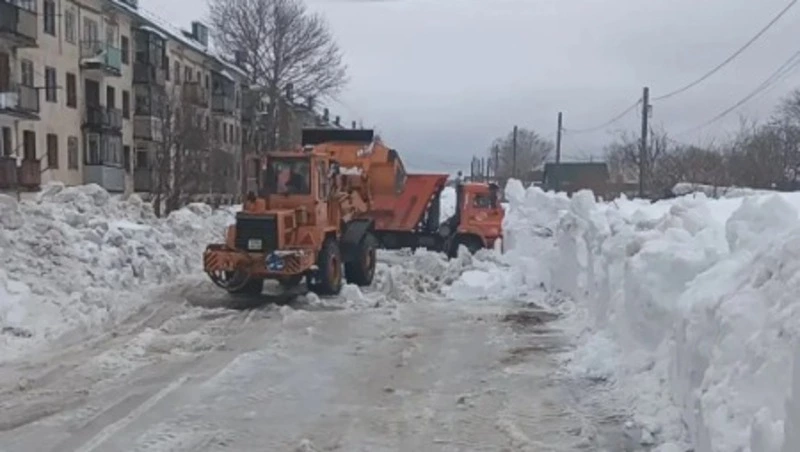 Очистку Охи от снега продолжают: вывезли почти 40 тысяч кубометров