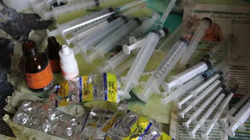 25-летняя южносахалинка организовала наркопритон в своей квартире