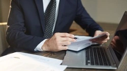 В Минтруда РФ рассказали о новых правилах трудоустройства на госслужбу