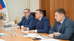Валерий Лимаренко обсудил с главой Минобрнауки развитие образования на Сахалине