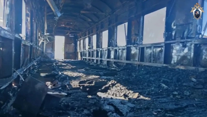 Причину смерти мужчины в пожаре на Сахалине установят следователи