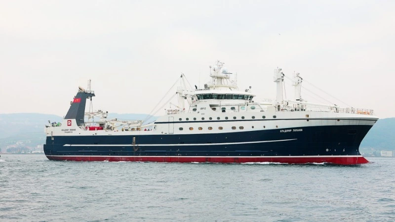 За сезон «А» в Охотском море выловили 840 тысяч тонн минтая, но прогнозируют еще