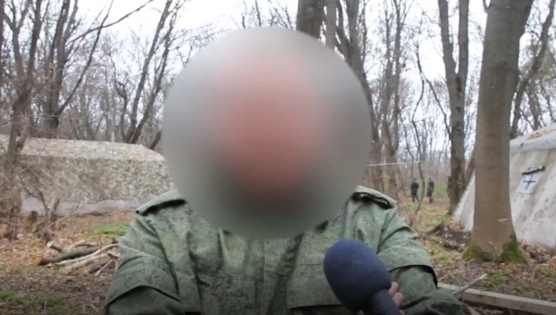 Житель Южно-Сахалинска пообещал друзьям крепкие объятья после возвращения со СВО