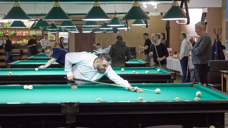 Городской турнир по бильярду в честь Дня защитника Отечества прошел в Южно-Сахалинске 