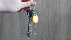 Суд отказал администрации Поронайска в иске о продаже квартиры пенсионера с торгов