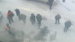 Следком начал проверку по факту обожженной из-за прорыва трубы жительницы Холмска