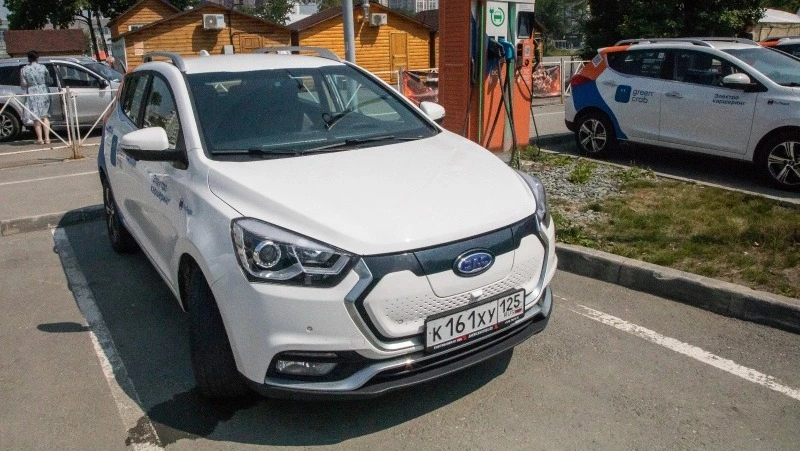 Первый электрокаршеринг открылся на Сахалине