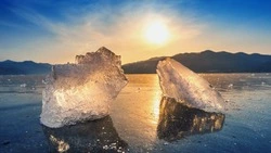 Возможны подвижки льда: сахалинское УГМС объяснило, почему опасно выходить на лед