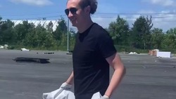 Radio Tapok помог организаторам «Крыльев Сахалина» убрать территорию аэродрома от мусора