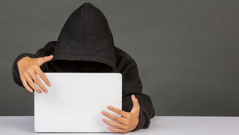 В попытке продать детские сани сахалинка попалась на удочку афериста