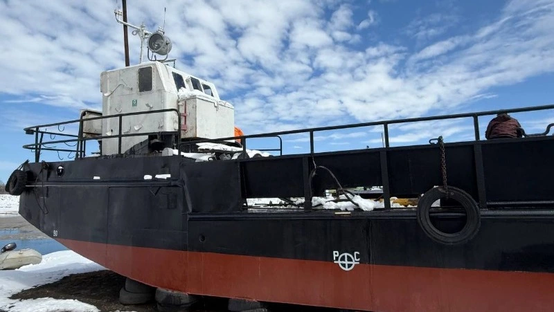 Самоходную баржу спустят на воду в Поронайске