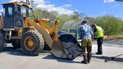 Более 22 тысяч кв метров ямочного ремонта провели за неделю в Сахалинской области