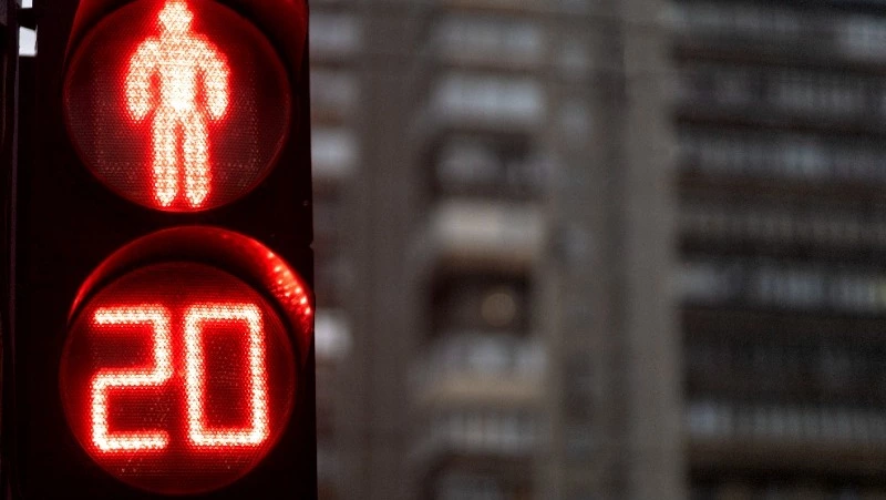 Режим работы адаптивных светофоров озвучили в Южно-Сахалинске